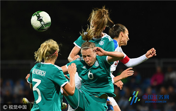 勇敢闪耀 2019年法国女足世界杯官方标志及