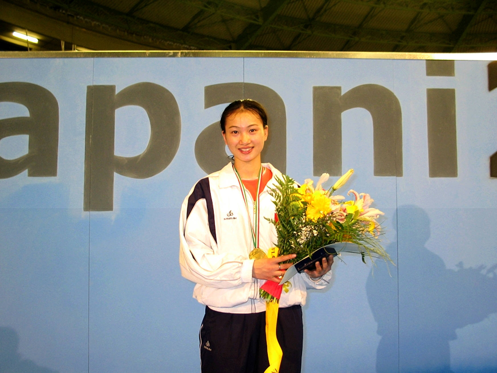 图2：2003年世界青年击剑锦标赛，骆晓娟获得了女子重剑个人冠军。.png